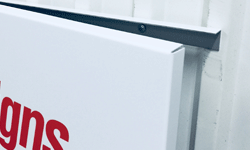 Design and personalize aluminium tray signs online - Wall mounting